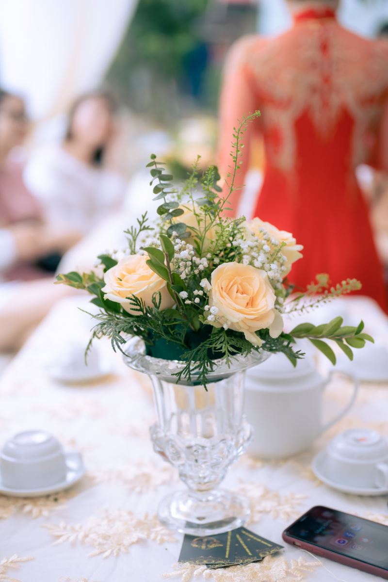 mẫu hoa hồng trang trí bàn tiệc cưới | Cưới Hỏi Thành Đạt