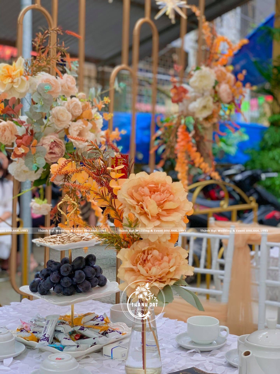Mẫu hoa trang trí bàn tiệc đẹp, sang trọng | Cưới Hỏi Thành Đạt